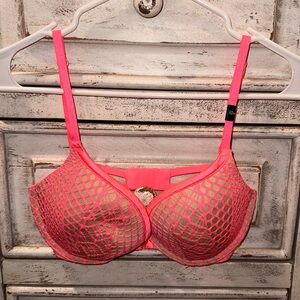 Victoria’s Secret push up bra